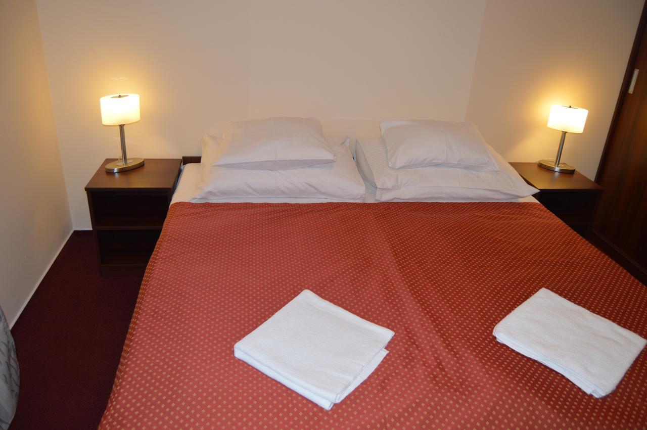 Aréna Hotel 3*